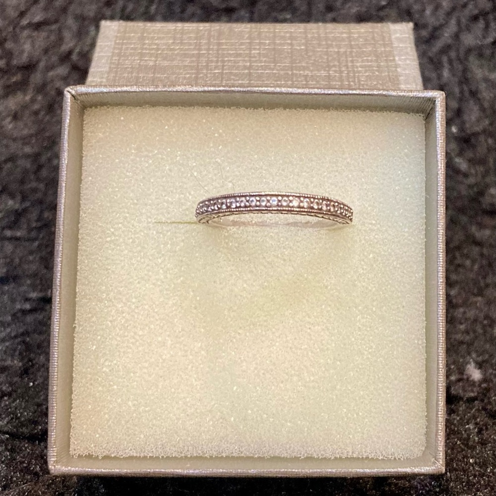 Elegant Silver Band with Sparkling Accents